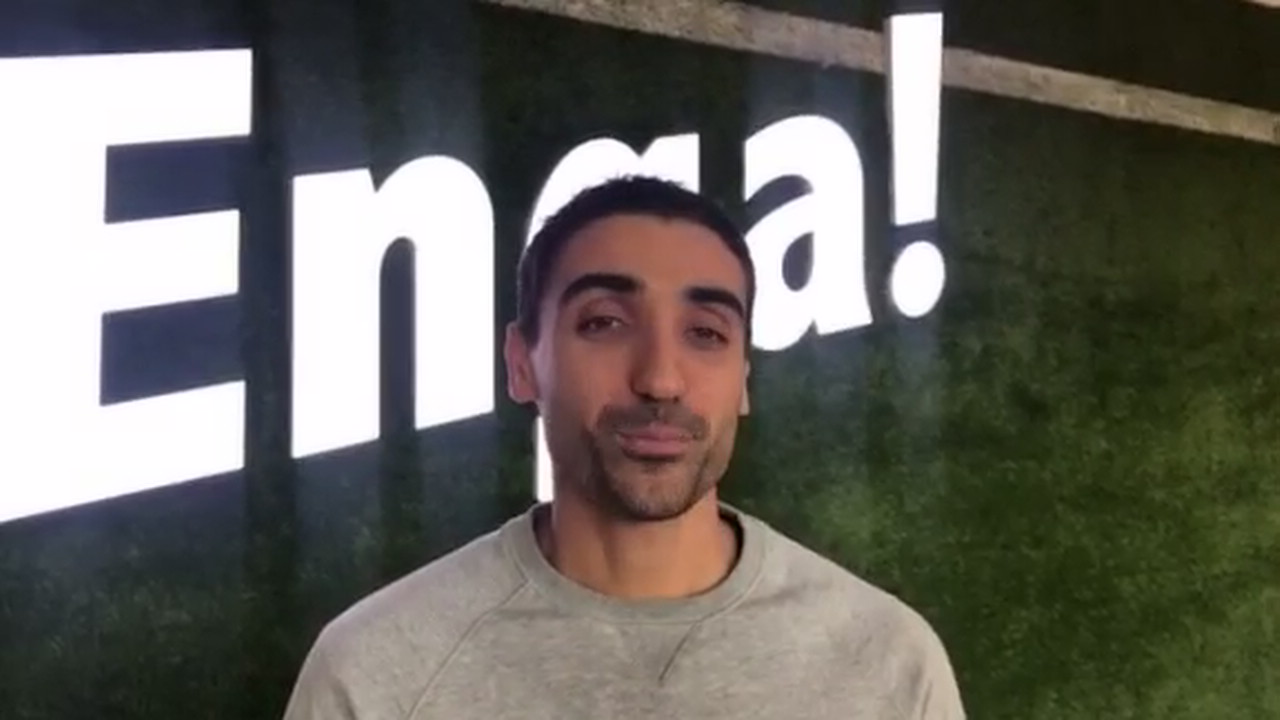 Moa utfordrer til Fotballdart.mp4